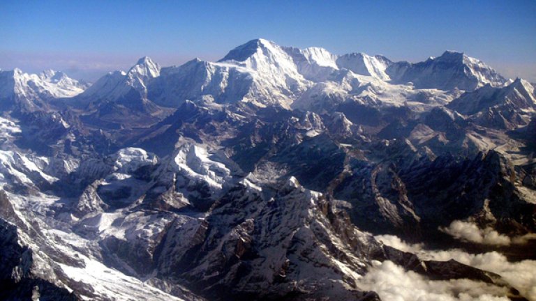 8 848 метра покорени от волята на млада жена с ампутиран крак