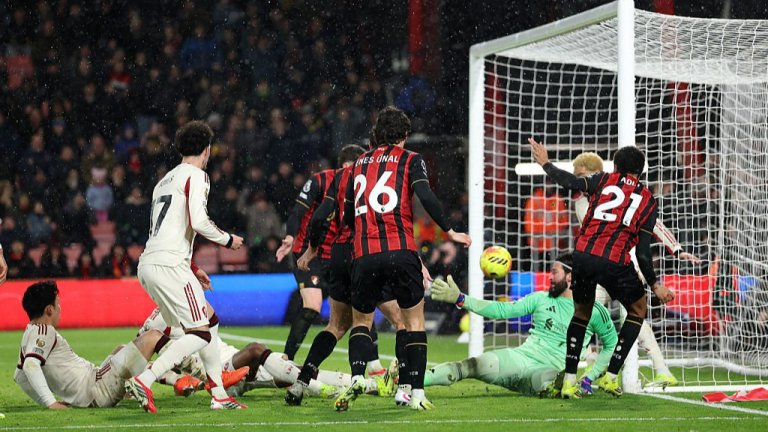 Ливърпул рухна срещу Борнемут в последните скунди