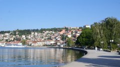 Градът край Охридското езеро е красив, спокоен и скъп, колкото Банско и Созопол в разгара на сезона