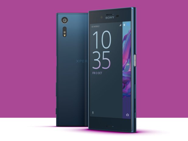 Sony Xperia XZ Premium

Новият флагман на Sony e първият в света мобилен телефон с 4K HDR дисплей, който прави цветовете по-ярки и наситени. Устройството може и да записва видео в супер забавен каданс - 960 кадъра в секунда. 