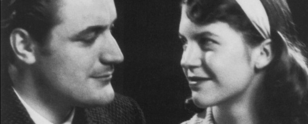 Силвия Плат и Тед Хюз

Поетичната двойка се жени през 1956 година. Плат страда от хронична депресия и през 1963-та година създателката на "Ариел“ и още множество чудесни стихове, се самоубива. Много от почитателите на поезията й обвиняват Тед Хюз, с когото се развеждат, за нейната смърт. Те смятат, че той е сексист, че не одобрява поведението на женската половина от човечеството и в частност половинката си. Странното е, че следващата съпруга на Хюз също се самоубива – като използва същия метод: газовата печка. 

Поука: Само двама души в една връзка знаят какво се случва в нея.