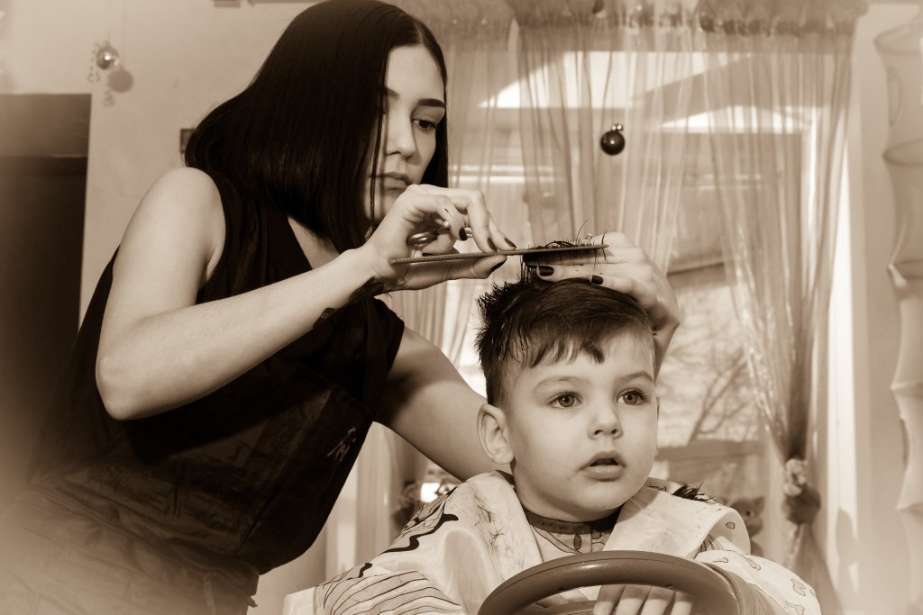 hairdresser-659145_1920
