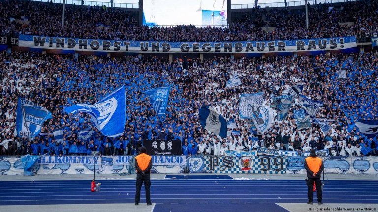 Феновете на Херта избраха култов ултрас за нов президент (видео)