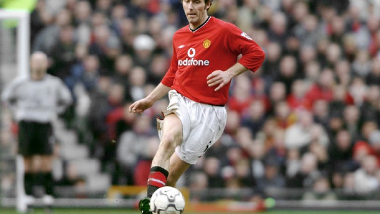 Централен защитник: Лоран Блан (2001-2003).
Твърде късно отиде в Юнайтед, подписвайки с клуба на 36. Спечели титлата, преди да се откаже от футбола. Изключително спокоен и разумен в центъра на отбраната. Бе загубил обаче скорост, когато стана част от Висшата лига. Днес е треньор на ПСЖ.
