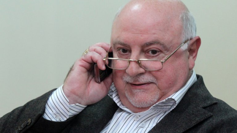 Баждеков ще трябва да се справя с тежката финансова ситуация в Локо Пловдив