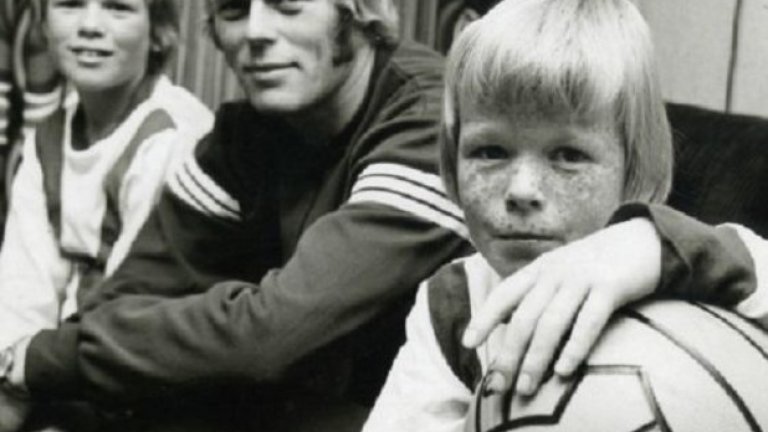 Мартин Куман със синовете си Ервин и Роналд.