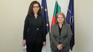 От министерството напомнят, че България и Северна Македония вече са стигнали до споразумение за историческите личности
