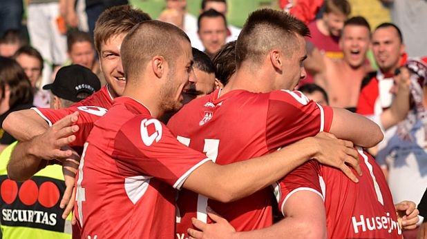 В Първи квалификационен кръг на Лига Европа босненците отстраниха малтийския Хибърниънс с резултати 5:2 и 4:4, показвайки доста слаба игра в защита...
