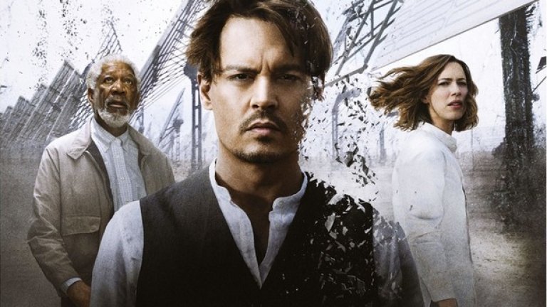Transcendence
Интересното е, че основната идея на Transcendence до голяма степен повтаря романа на Любен Дилов-баща "Да избереш себе си". Вероятно не става въпрос за плагиатство, но основния момент зад двете произведения е интересен. Гениален професор в областта на изкуствения интелект е смъртно болен. Неговият ум и личност обаче биват записани, още докато е жив, и вкарани в самия изкуствен интелект.
Оттам нататък обаче става ясно, че личност без тяло може да бъде нещо доста опасно. Резултатът обаче е по-скоро посредствен като изпълнение. Интересните идеи са примесени с купища излишен пълнеж, а в сценария липсва моментът с някои логически връзки между отделните събития. Самите герои стоят плоски и без особена дълбочина в характерите си. Въобще - можеше и по-добре, доста по-добре.
