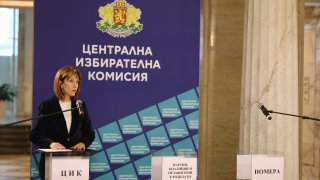ГЕРБ-СДС се явяват с №22, ПП-ДБ - №14, а ИТН ще са №1