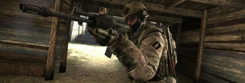Counter-Strike: Global Offensive

Известността на Counter-Strike далеч надминава границите на гейминг-общността поради факта, че често попада в дебатите за вредите от игрите с реалистични образи на насилие. 

Отборите в тактическата онлайн-игра трябва да изпълняват различни мисии, като приемат ролите на терористи или на командоси от спецчастите. Най-популярната версия на играта е Counter-Strike: Global Offensive. 

Близо 11 хиляди зрители посетиха един от най-големите турнири по Counter-Strike, който се проведе в Кьолн през 2015 г., като онлайн-аудиторията на финала между EnVyUs и fnatic достигна близо 1,3 милиона души през Twitch. 
