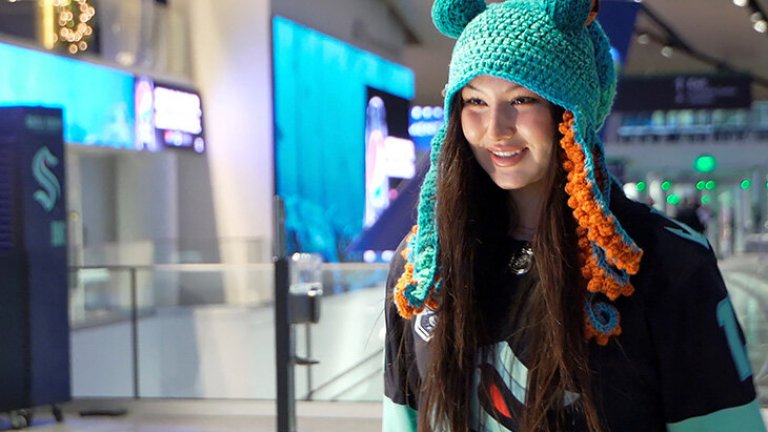 "Бенката на врата ви е рак!": Как фенката Надя спаси живота на домакина на гостите