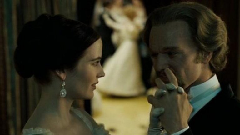 Арсен Люпен
Година по-късно играе в "Арсен Люпен" на Жан-Пол Саломе и макар филмът да не е с качествата на първата продукция, в която гледаме Ева, то и там актрисата блести освен с красота, и с дълбочина на играта.