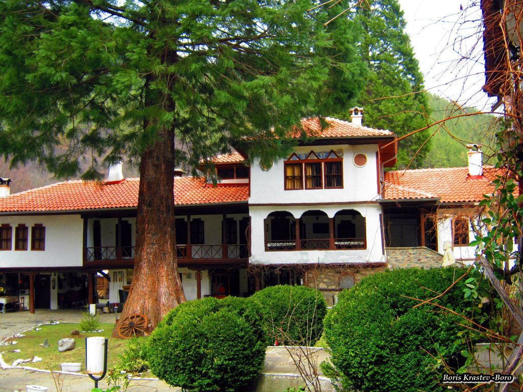 Самият манастир е част от Стоте национални туристически обекта.