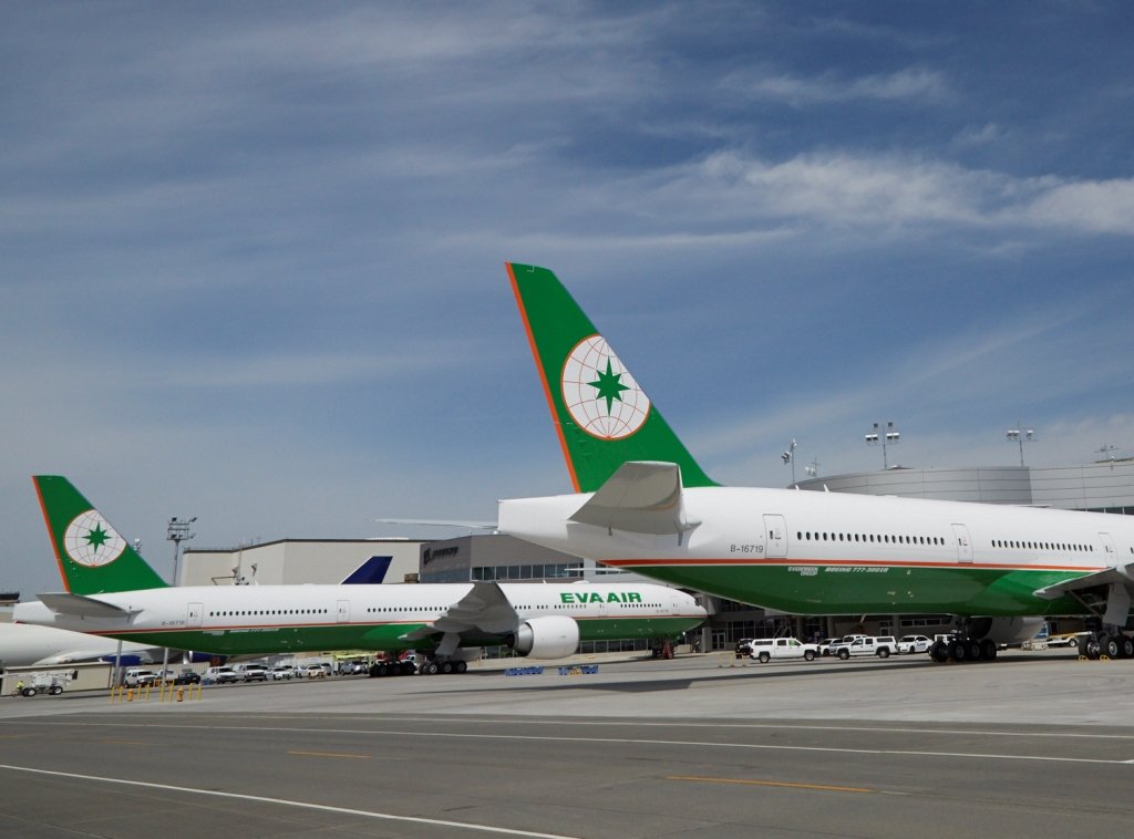 EVA-Air-777-300ER
