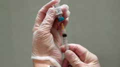 Специалисти по имунология и епидемиология подчертават, че това е стандартна препоръка преди всяка ваксинация