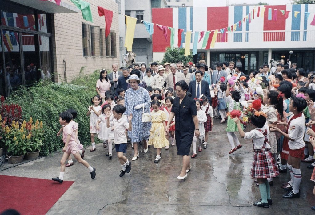 1986, в Кантон, Китай