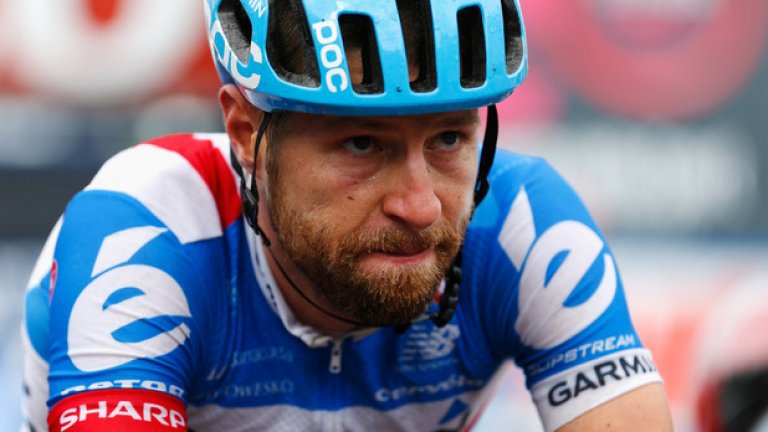 През 2014 година велосипедистът Райдър Хешъдал падна от колелото си, а задната гума продължи да се движи с висока скорост, въпреки че нямаше никой на педалите.