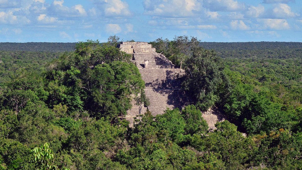 Pirámides_de_Calakmul