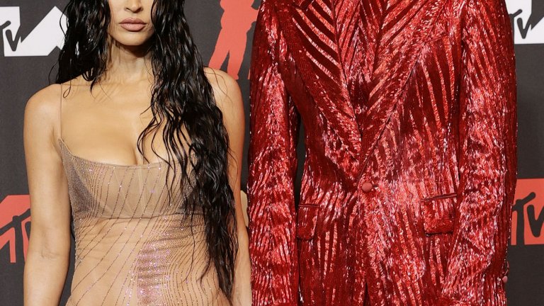 MGK и "голата" рокля на Меган Фокс