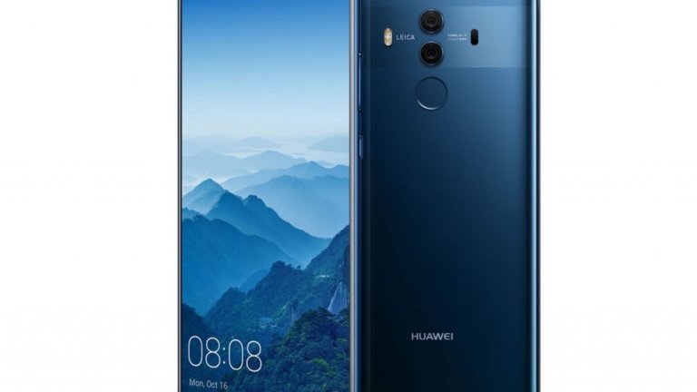 5. Huawei Mate 10 Pro 
Това е телефонът, който няма да ви изостави в най-неподходящия момент - благодарение на мощната си батерия (4000 mAh) устройството може да издържи на нормална работа в продължение на два дни с едно зареждане, ако го изключвате, докато спите. Mate 10 Pro е много добър телефон за хората, които биха искали нещо по-различно. Ако сте почитател на фотографията и предпочитате сами да правите фините настройки по камерата си, ръчният режим на снимане при 10-ката на Huawei е тъкмо за вас.