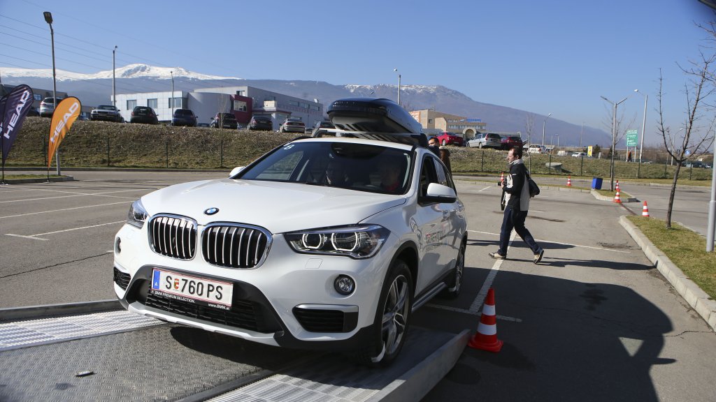 BMW X1, автомобил