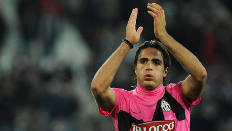 Алесандро Матри бе героят на мача с двата си гола