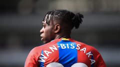 21-годишният Уан-Бисака получи големи похвали при официалното си обявяване като играч на Юнайтед