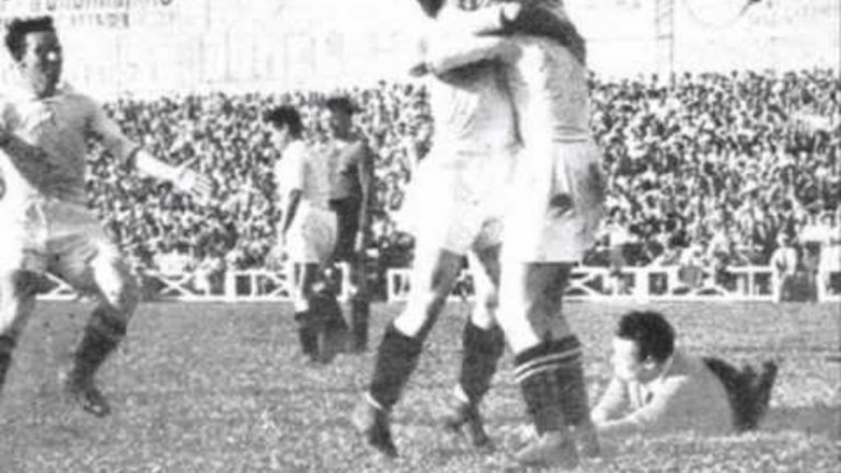 Реал Мадрид държи рекордните победи - 11:1 и 8:2
Освен описания в текста мач от 1943-та, завършил 11:1 за Реал за Купата, "кралете" държат и рекордната победа в шампионата - 8:2 на 3 февруари 1935-а. Барса има успех със 7:2 от септември 1950-а.