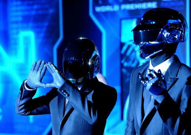 Хитът на Daft Punk Get Lucky се появи едва миналата година, но вече също произведе редица кавър версии