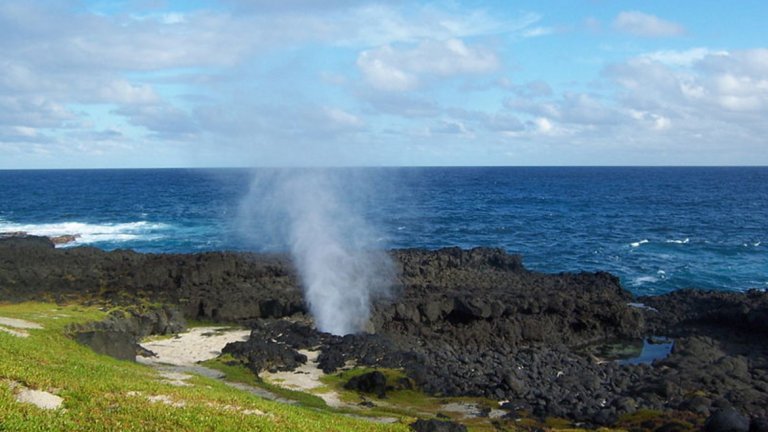 "Раят на Земята", който НЕ иска да гони туристи