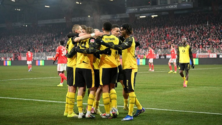 Борусия съкрати преднината на Байерн