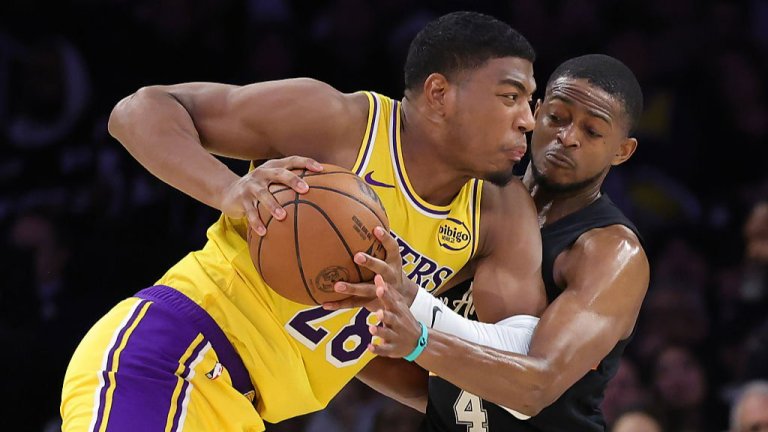 Сан Антонио разби ЛА Лейкърс със 136:108 (видео)