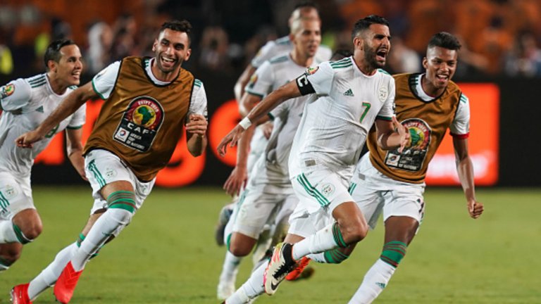Големият герой за алжирците бе звездата на тима Рияд Марез, който отбеляза победния гол в 5-ата минута на добавеното време на двубоя. 