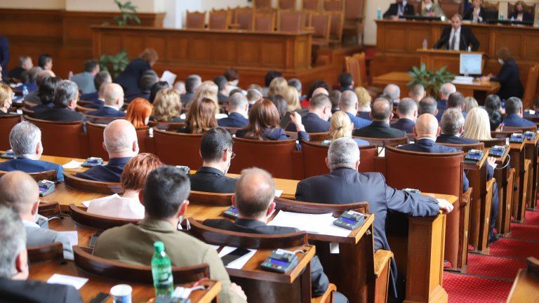 Депутатите приеха да отпадне ограничението за секциите в чужбина