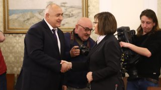 ГЕРБ декларира, че няма да подкрепи правителство с мандат на БСП, но Борисов остави вратичка за следващ парламент