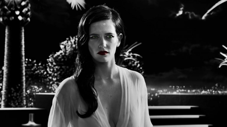 Ева Грийн
Достатъчно е да сте гледали Sin City: A Dame To Kill For, продължението на "300" или дори още първия филм, в който тя се появява - "Мечтатели", за да нямате нужда от по-конкретна причина за присъствието на Ева Грийн в тази галерия. Защото по отношение на формите тя влиза в понятието за съвършенство, а всичко, което се вижда в посочените филми (а и не само) е дар от природата без хирургически намеси. В добавка с големите синьо-зелени очи няма нищо чудно, че тя така добре се справя с ролята на фатална и енигматична жена.