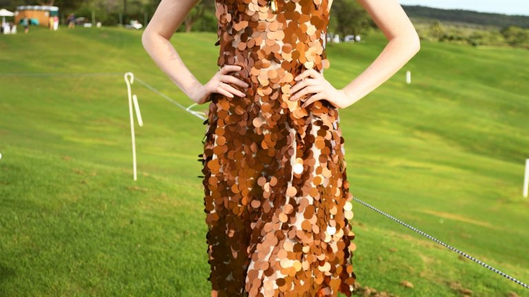 Мечтата на възрастната Карън - къща високо в планината
Мечтите на Гилън днес също са необичайни. Тя иска един ден да си купи голяма къща в шотландските планини, където да може често да се оттегл, за да пише. Дотогава ще ѝ се наложи да го прави от апартамента си в Ню Йорк, където се е преместила след 5 години в Лос Анджелис. А целта ѝ е повече да режисира и разказва свои истории, вместо тези на други хора с играта си.