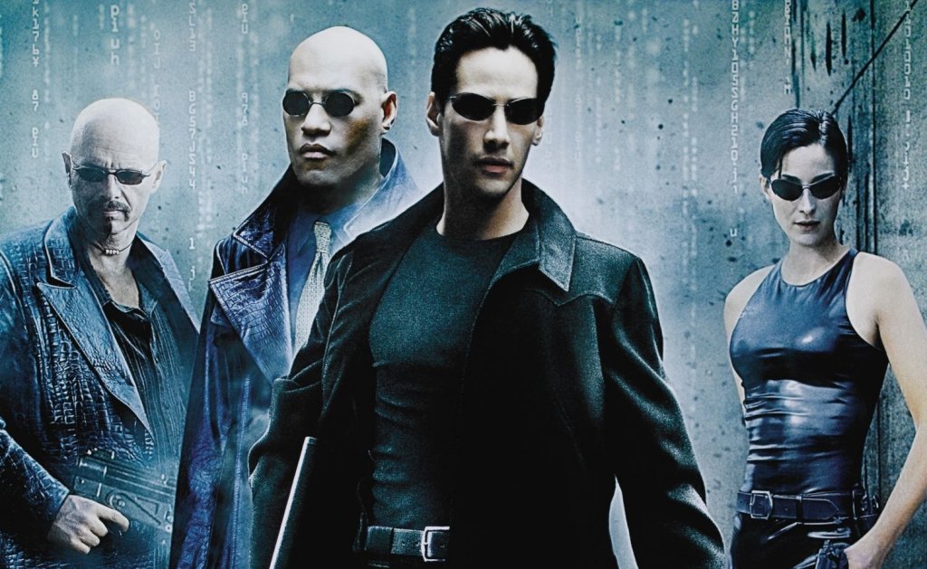 10. The Matrix / "Матрицата" (1999 г.)
Появил се в самия край на миналия век, филмът на (тогава все още) братя Уашовски преобръща тотално представите за фантастиката, давайки храна за размисъл на милиони, които да се питат "Ами ако наистина всички живеем в измислена реалност?".
Лили и Лана Уашовски успяват да създадат впечатляваща история, която поднасят по визуално впечатляващ за времето си начин с невероятни специални ефекти. "Матрицата" и до днес е едно от най-влиятелните в културно отношения заглавия на научната фантастика, която ни кара да се замислим за ролята на технологиите в бъдещето на човечеството.