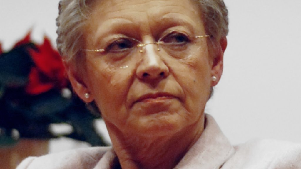 Françoise_Barré-Sinoussi-press_conference_Dec_06th,_2008-1
