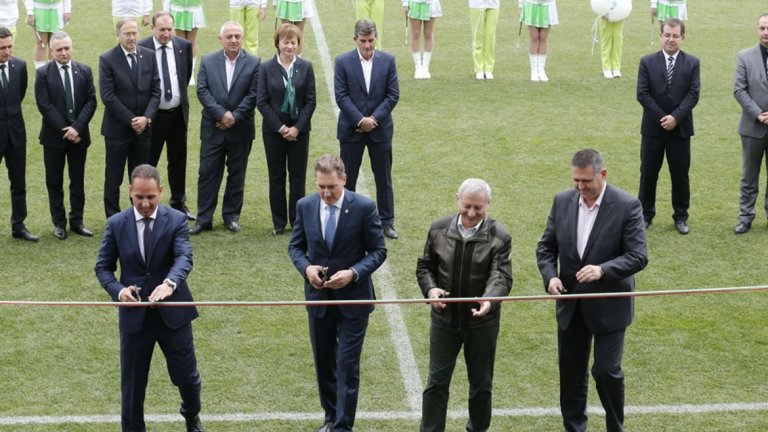 Тези актове на „гостуване” на силните на деня приличат повече на опит за затвърждаване на „националната кауза”, отколкото на каквото и да е друго. В случая със служебния премиер - и на чужда сметка.