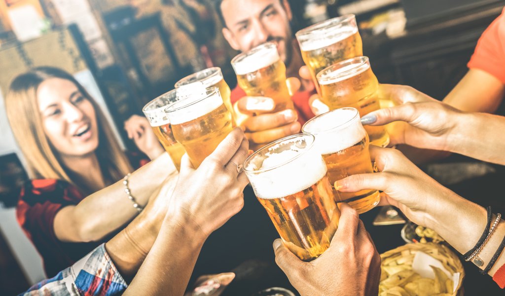 Решили сме да кажем "Не!" на традиционализма и "Да" на коктейлите с бира.

Седем препоръчани от нас миксове можете да видите в нашата галерия: