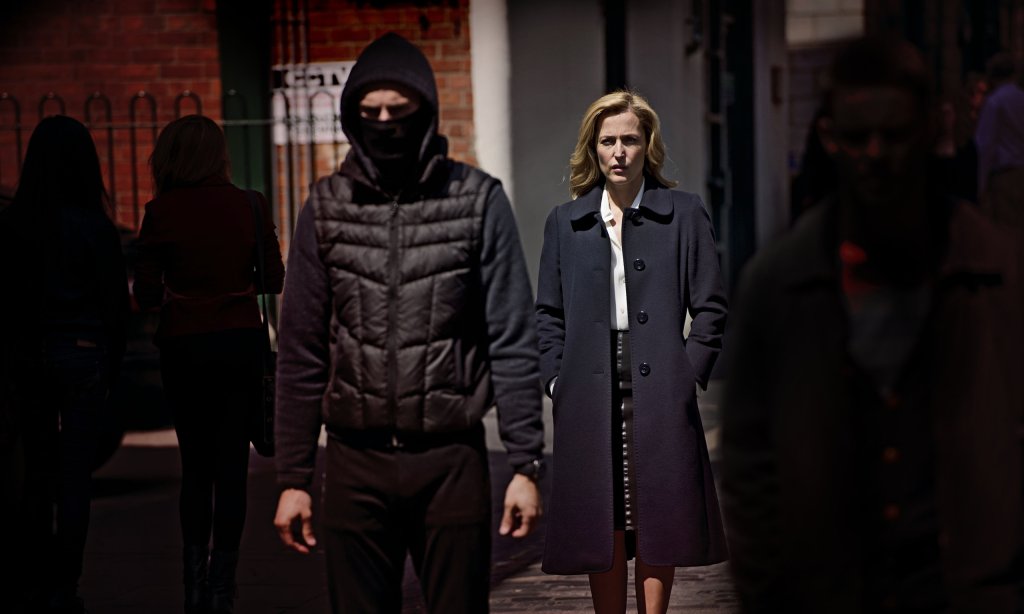 The Fall (Netflix)

Сериалът с Джейми Дорнан и Джилиън Андерсън скоро ще получи своя трети сезон, който обаче ще е последен. 
