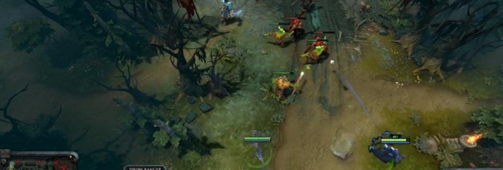 Dota 2
Dota 2 на гейминг студиото Valve е сред основните конкуренти на LoL, като си прилича с нея както по стила на играта, така и по световната фен-база. Тук отново се сблъскват два отбора от петима играчи, които трябва да унищожат противниковата база, разположена в срещуположния край на картата, като след всяка следваща битка героите печелят нови умения. 
Dota 2 се играе ексклузивно на гейминг платформата на Valve - Steam. И тук базовата версия може да се играе безплатно, но играчът не може да получава допълнителни екстри без пари. За да се сдобиете с нови опции за терена или външния вид на героите, ще трябва да доплатите. 
Професионалните геймъри са привлечени и от огромния награден фонд, който няма конкуренция сред останaлите игри. Около 26 млн. долара на година се раздават по различни турнири - като големия The International, чийто решителен етап през 2016 г. ще се проведе в Сиатъл. Миналата година наградният фонд за него възлизаше на над 18 млн. долара.