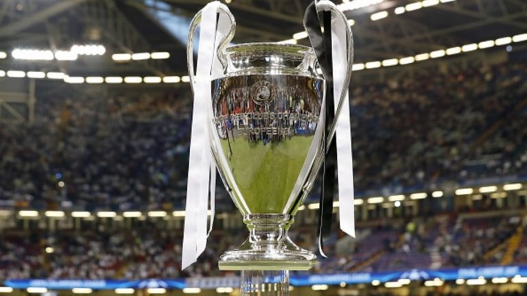 Възможно ли е Шампионската лига да се премести през уикендите?