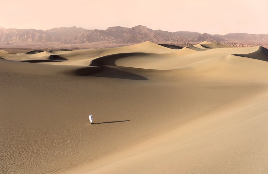 julienmauve-greetingsfrommars-1