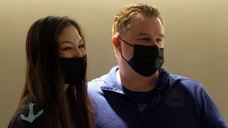 "Бенката на врата ви е рак!": Как фенката Надя спаси живота на домакина на гостите