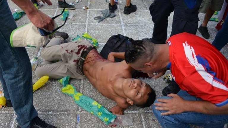 Брутални сцени на насилие след отпадането на Коста Рика