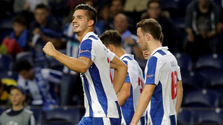 8. Порто прекъсна головата си суша
След 4 поредни равенства 0:0 във всички състезания, Порто най-накрая отбеляза гол. "Драконите" трябваше да чакат до петата минута на добавеното време, за да вкарат победно във вратата на Брага чрез Руи Соуса.