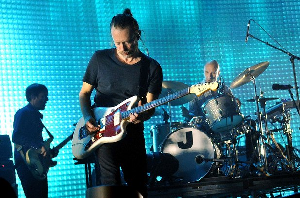 Radiohead
 Трябваше да минат повече от две десетилетия, в които нищо не се случиха, за да може Том Йорк и останалите от групата да вложат енергия в нов проект – деветия им студиен албум „A Moon Shaped Pool”. Селекцията буквално взриви медиите и социалните мрежи, а сега е време същото да стане и на живо. 

 Турнето ще бъде 5-месечно и вече започна с два концерта в Париж. На 26, 27 и 28 май Radiohead ще свирят на родна земя в Лондон, а останалите възможности да ги видите в Европа са Лион, Барселона, Рейкявик, Санкт Гален (Швейцария) и Лисабон. 